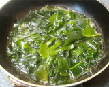 しらすとワカメで梅昆布茶の和風パスタ作り方2写真