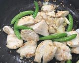 スナップエンドウと鶏の炒物【JA福岡市】作り方4写真