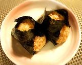 梅とかつぶしのおにぎり(お弁当に最適！)作り方6写真