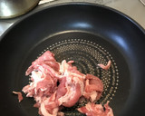 豚肉と春雨といんげんの炒め物作り方1写真