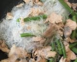 豚肉と春雨といんげんの炒め物作り方3写真