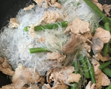豚肉と春雨といんげんの炒め物作り方3写真