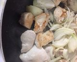コーンスープで鶏胸肉のクリーム煮作り方2写真