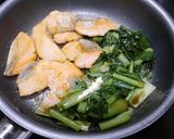 簡単！銀鮭ムニエルと小松菜の醤油炒め作り方8写真