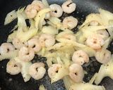エビとセロリの塩麹炒め！作り方3写真
