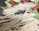 準備にこつ春キャベツ＆ウインナーのパスタ作り方4写真
