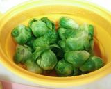 ☆キュートな芽キャベツスムージー☆作り方1写真
