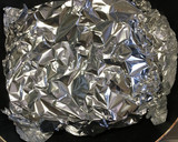 牡蠣と鱈と豚肉の液体味噌のホイル焼き！作り方5写真