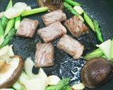 作り置きガーリックオイルで牛肉野菜炒め作り方2写真