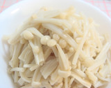 鶏とえのきのワサビ和え☆.｡.：*･゜作り方4写真