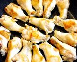 鶏の手羽元と大根の煮物☆作り方1写真