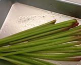 スッと綺麗に筋取り！ふきの茹で方と下処理作り方4写真