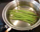 スッと綺麗に筋取り！ふきの茹で方と下処理作り方5写真