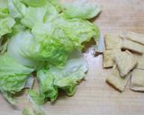 レタスと油揚げのおひたし作り方1写真