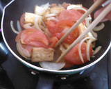 厚揚げとトマト炒めチーズ乗せ作り方3写真
