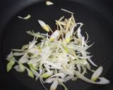 材料3つ!簡単すぎる☆生姜焼きそば作り方2写真