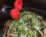 豆苗ともやしのオイスター炒め作り方5写真
