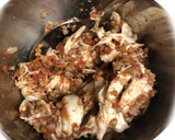 鶏ササミとそばの実の梅肉和え作り方3写真