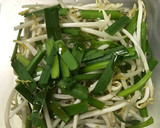 レンジで簡単！もやしとニラのごま油和え作り方1写真