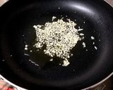 フライパン１つで簡単♡鶏肉のトマト煮込み作り方3写真