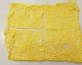 春キャベツの上で薄焼き卵に包まれた☆焼売作り方4写真