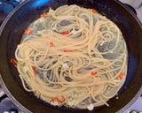 ワンパンパスタ★簡単汁だくペペロンチーノ作り方4写真