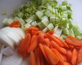 美味しい残り汁でチキンヌードルスープ作り方1写真