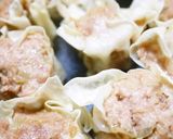 春キャベツの上で薄焼き卵に包まれた☆焼売作り方17写真