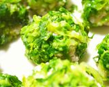 春キャベツの上で薄焼き卵に包まれた☆焼売作り方16写真