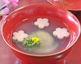桜の花の塩漬けと蕪(大根)のお吸い物作り方8写真