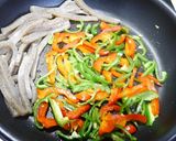 ダイエット！こんにゃく舞茸の甘辛炒め作り方3写真
