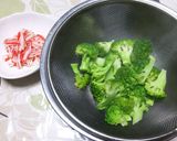 ◆ブロッコリーのピリ辛カニかまあん♪作り方1写真
