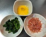 菜の花と小えびのかき玉味噌汁作り方1写真