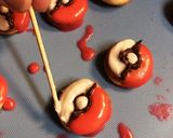 ポケモン好きのケーキに☆モンスターボール作り方8写真