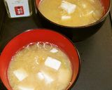 シンプルにお豆腐少し味噌きかせて味噌汁作り方3写真