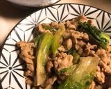 チャチャッと時短！豚肉とレタスの辣油炒め作り方4写真