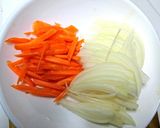 「ダイスラボ」大豆のお肉ミンチと野菜のかんたんスープ作り方1写真
