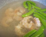 新玉ねぎと海老の塩麹炒め作り方3写真