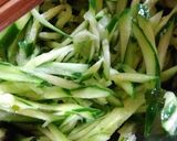 副菜もう１品に！きゅうりとわかめの酢の物作り方2写真