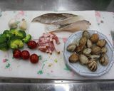 ハーブ・イタパセ☆白身魚のアクアパッツァ作り方1写真