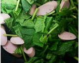 簡単！ほうれん草と魚肉ソーセージ焼きそば作り方3写真