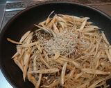 ごぼうと糸こんのきんぴら作り方4写真