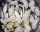 海蘊と独活の辛子酢味噌作り方1写真