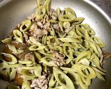 イタドリ(ゴンパチ)と豚肉の炒め物♪作り方4写真