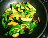 ひき肉カレー☆なすとピーマンのソテー添え作り方3写真