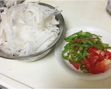 子供が喜ぶ♪大根とソーセージのカレー炒め作り方1写真