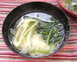 ■みょうが・玉ねぎ・ほうれん草のお味噌汁作り方4写真