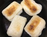 お餅のチーズバター焼き焦がし醤油味作り方7写真