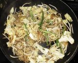 モッチリ焼きそば♪半熟卵焼きをのせて♡作り方5写真