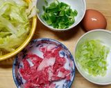 牛肉レタスチャーハン作り方1写真